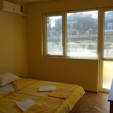 Villa Krisia Apartments Sozopol Zewnętrze zdjęcie